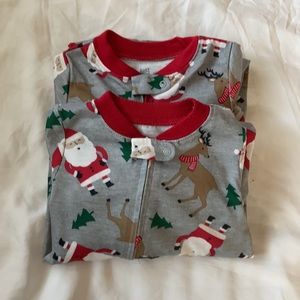 Twin Christmas zipper footie pajamas - 12M